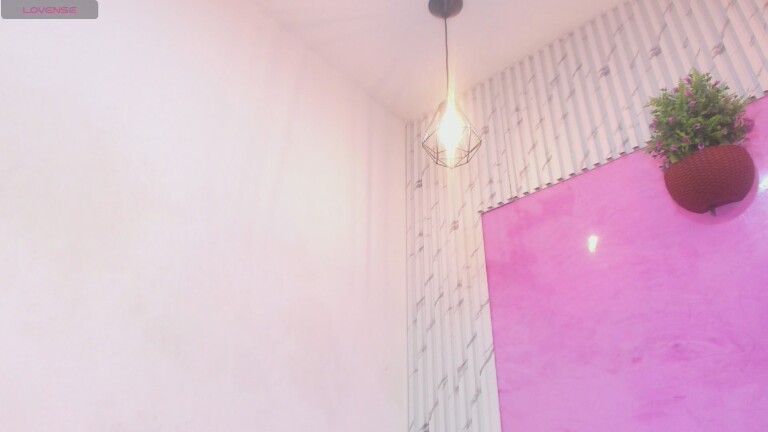 MiaTailorBms's Streamate show and profile