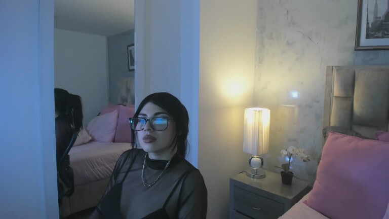 IsabellaaRossi's Streamate show and profile