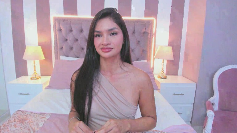 AuraClark's Streamate show and profile