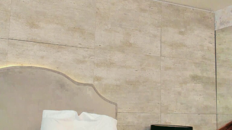 TaniaKatts's Streamate show and profile