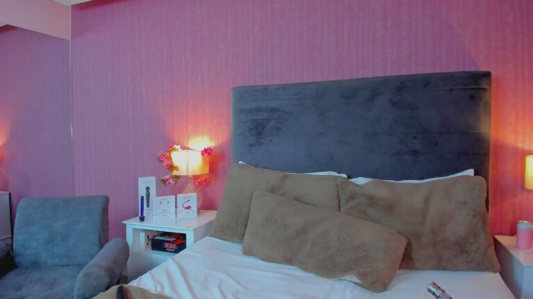 TinaClaytoon's Streamate show and profile