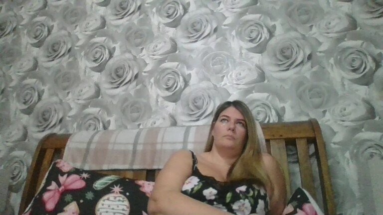 BabyCakesUK's Streamate show and profile