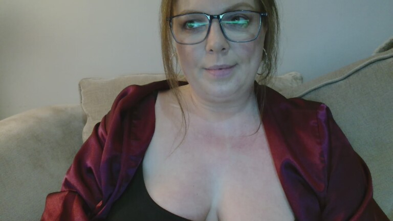 CurvyCourtneyUK's Streamate show and profile