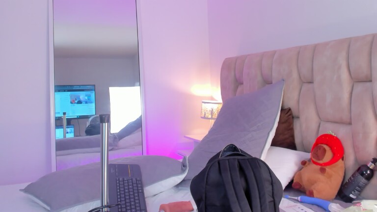 Nathally189's Streamate show and profile