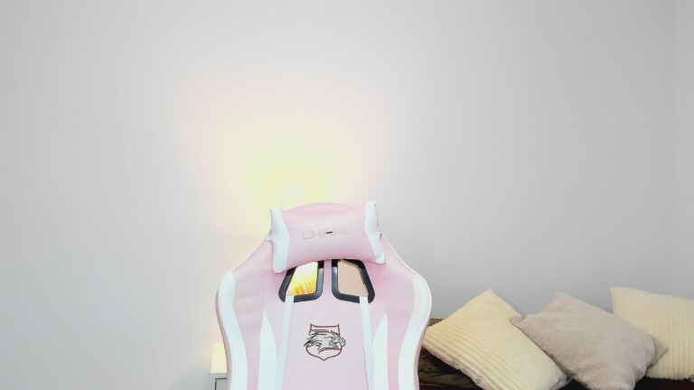 MilanaRey's Streamate show and profile