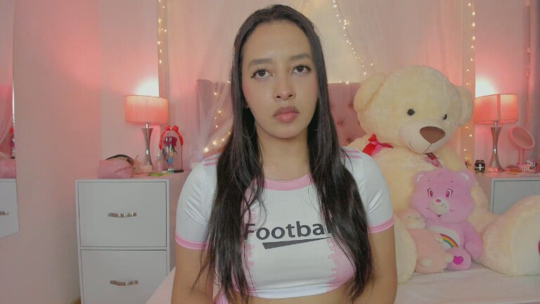 AlexandraWinterr's Streamate show and profile