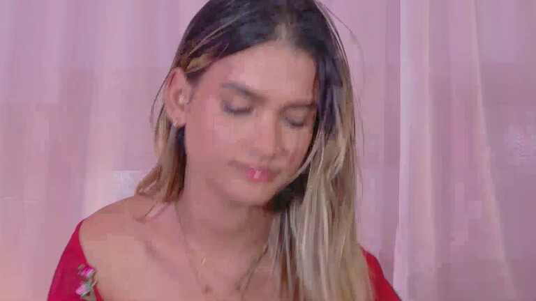 ZeyneJohnson's Streamate show and profile