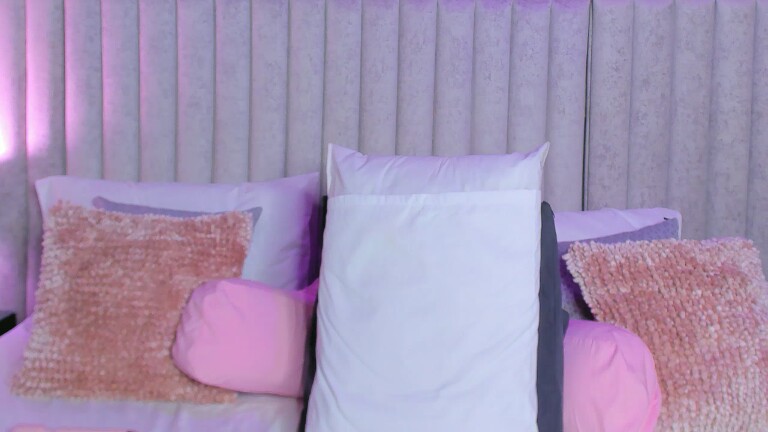 SamiLewis's Streamate show and profile