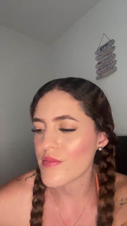 AlicceGray's Streamate show and profile