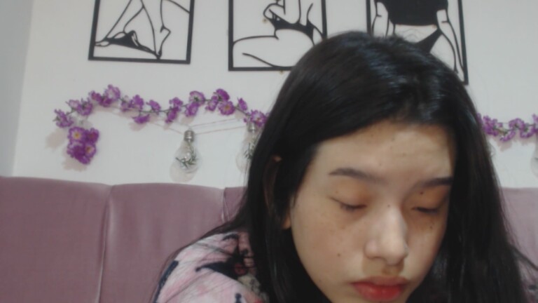 ZakuraPrincess's Streamate show and profile