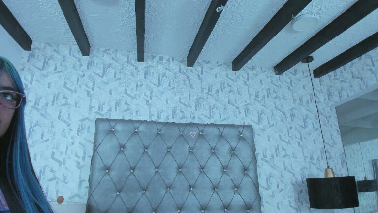 MaddieWaves's Streamate show and profile