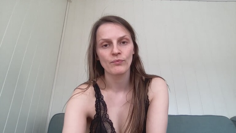 MiaAllurexx's Streamate show and profile