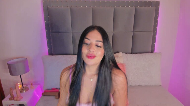 lore123's Streamate show and profile