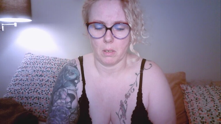 OrlaFox's Streamate show and profile