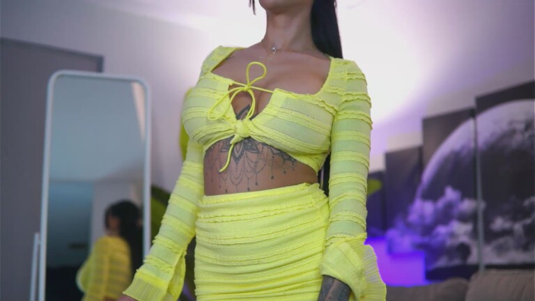 Ivyy_Trix's Streamate show and profile