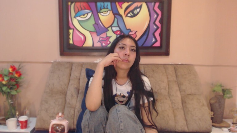 LinaSpearce's Streamate show and profile