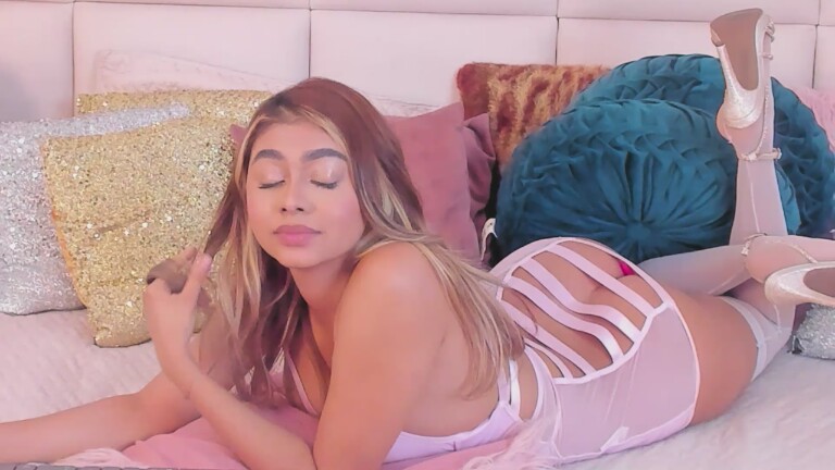 PaulinaKorven's Streamate show and profile