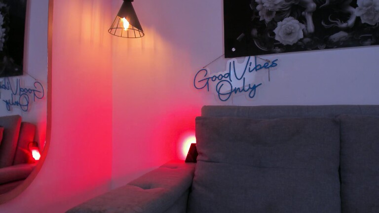 MacarenaEscobar27's Streamate show and profile