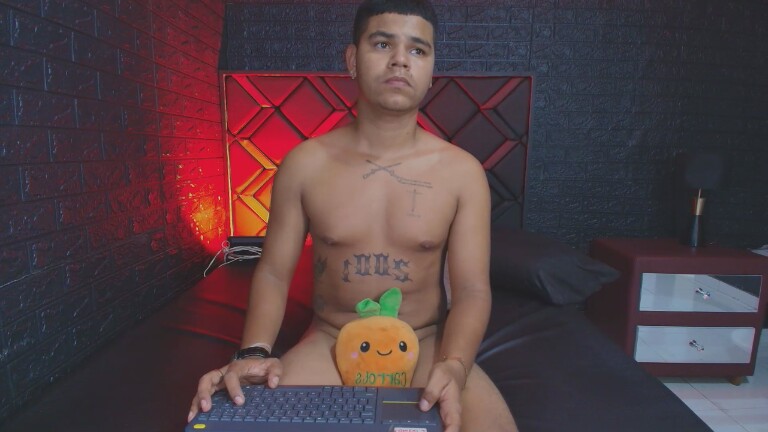 Dannysamm's Streamate show and profile