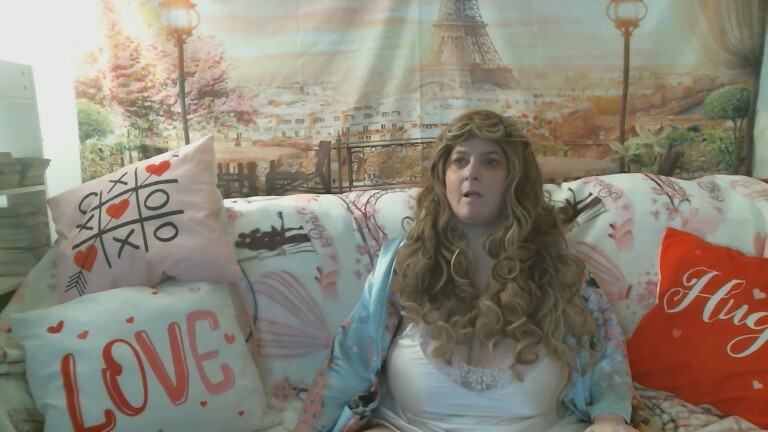 lovehollyann's Streamate show and profile