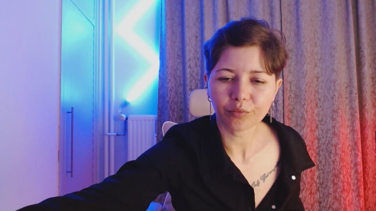 Alexxa19xX's Streamate show and profile