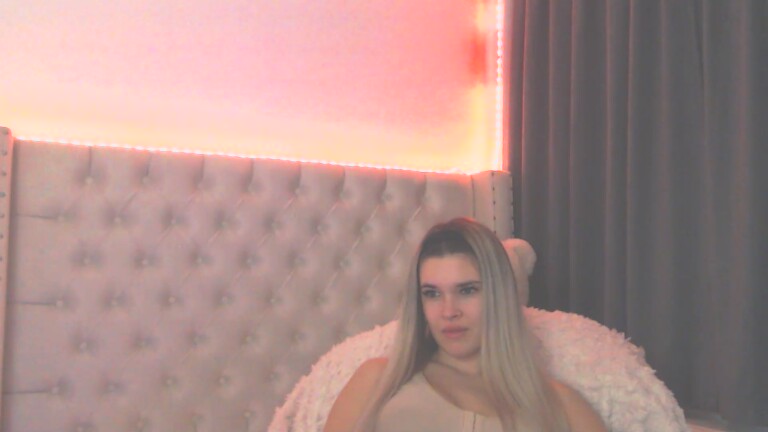 SharaBell's Streamate show and profile