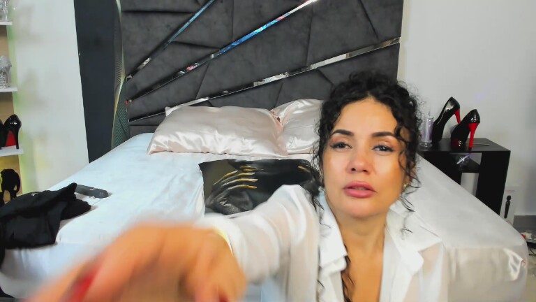 CatlinBouuvier's Streamate show and profile