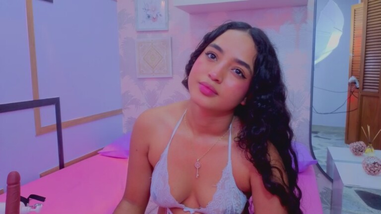 Emmaa_Thompsoon's Streamate show and profile