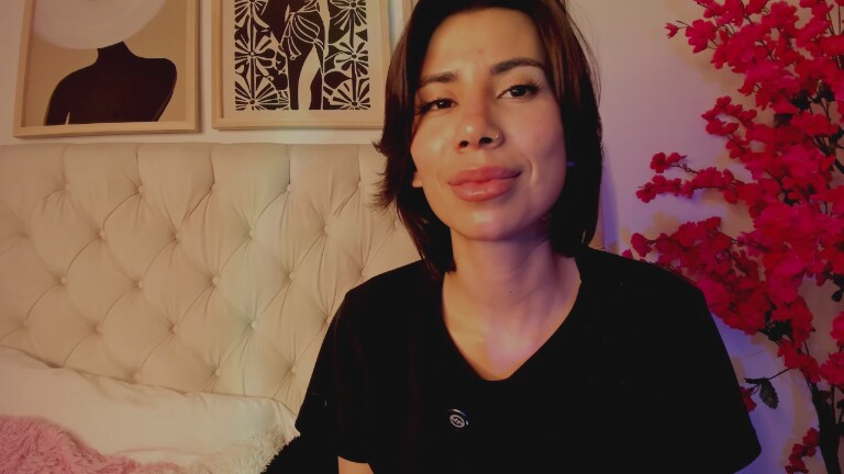 AlmaSajor's Streamate show and profile