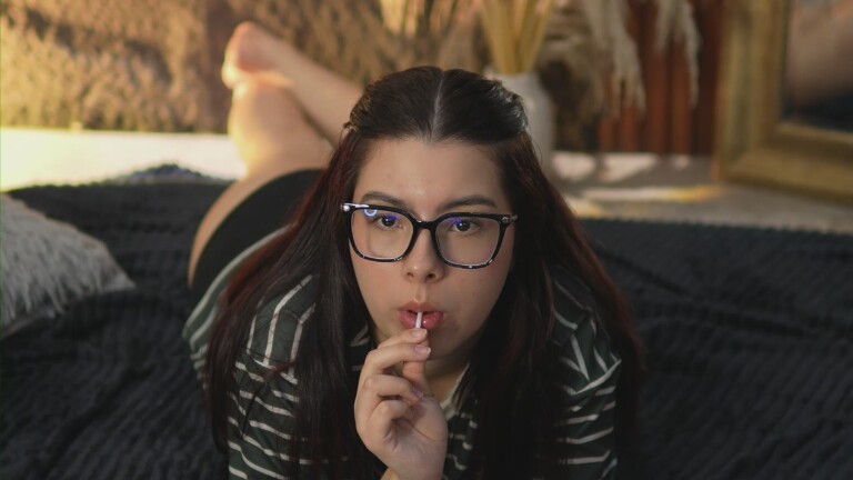 Nemesis_Velvet's Streamate show and profile