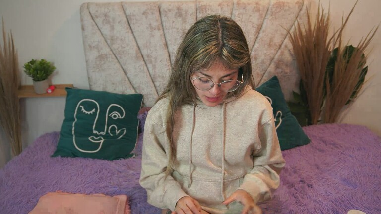 IamAbbi's Streamate show and profile