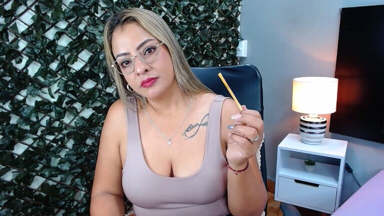 Laureen_Steele's Streamate show and profile