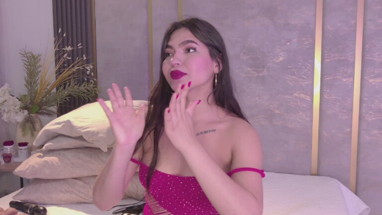 SamanthaHans's Streamate show and profile