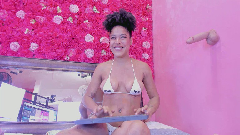 Sharon_Harrison's Streamate show and profile