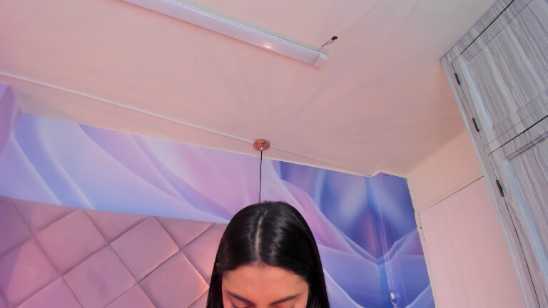 ViolletaRosse's Streamate show and profile