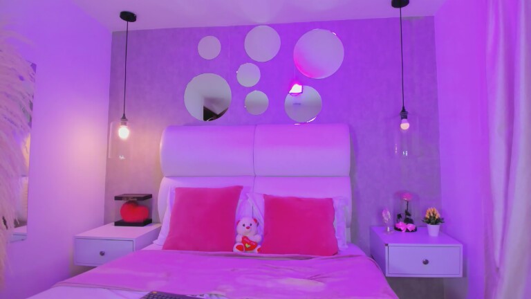 ValeriaMaraj's Streamate show and profile