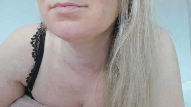 XxSweety_GirlxX's Streamate show and profile