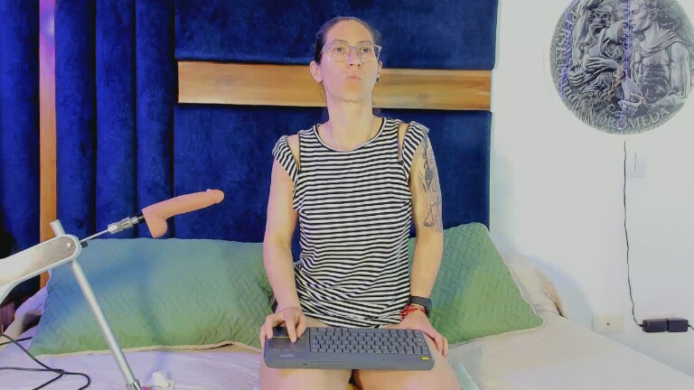 AndromedaJade's Streamate show and profile