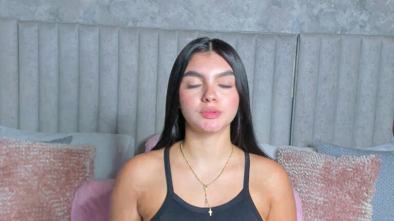 SamiLewis's Streamate show and profile