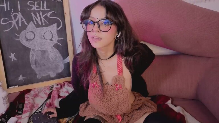 Gaia33's Streamate show and profile