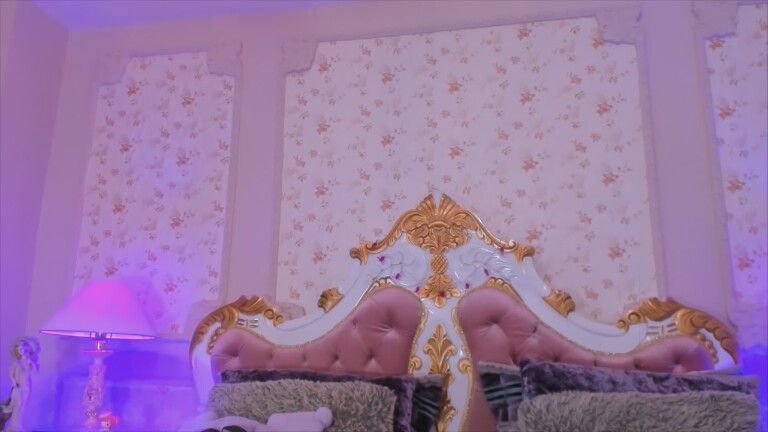 JuneEvanss's Streamate show and profile