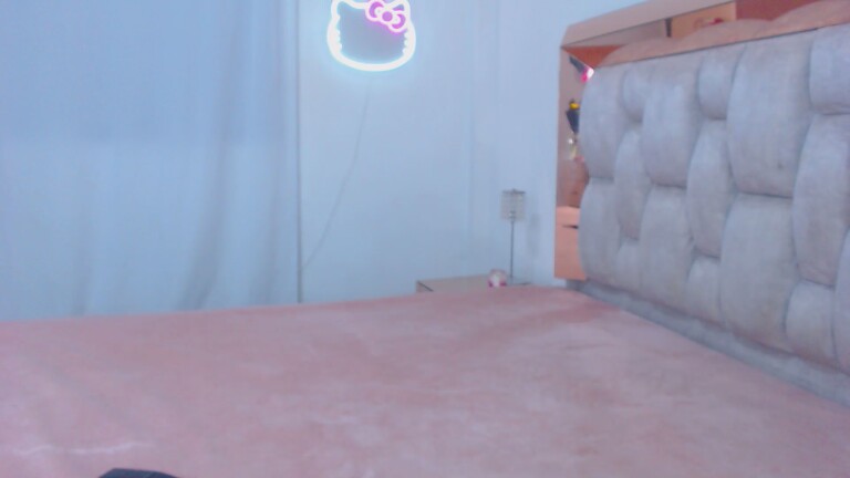 Lolaperrys's Streamate show and profile