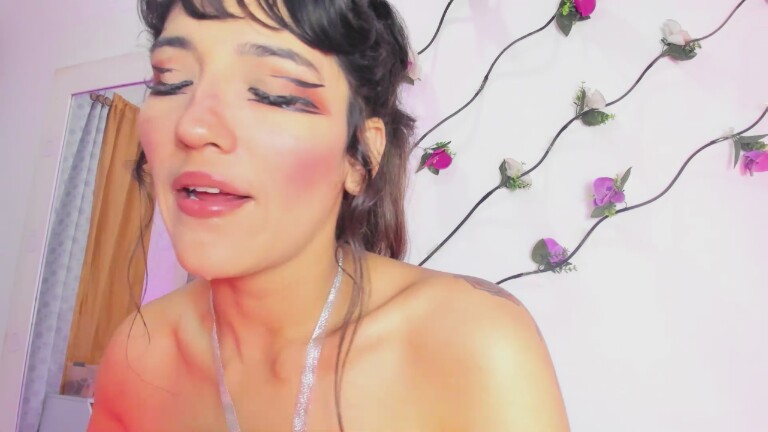 LiaaGenner's Streamate show and profile