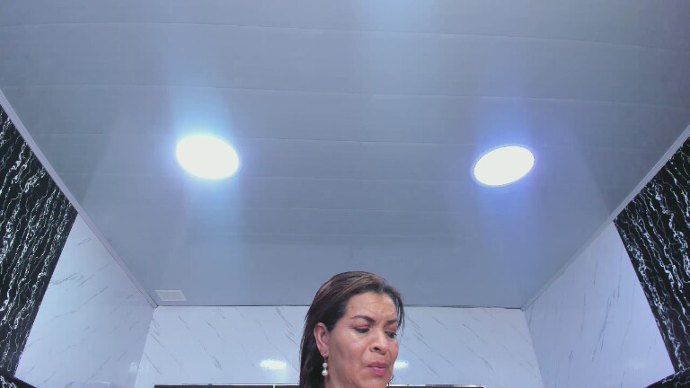 JasmineEvanss's Streamate show and profile