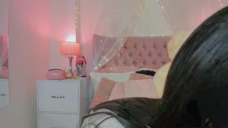 AlexandraWinterr's Streamate show and profile