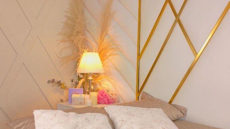 AuryPineda's Streamate show and profile