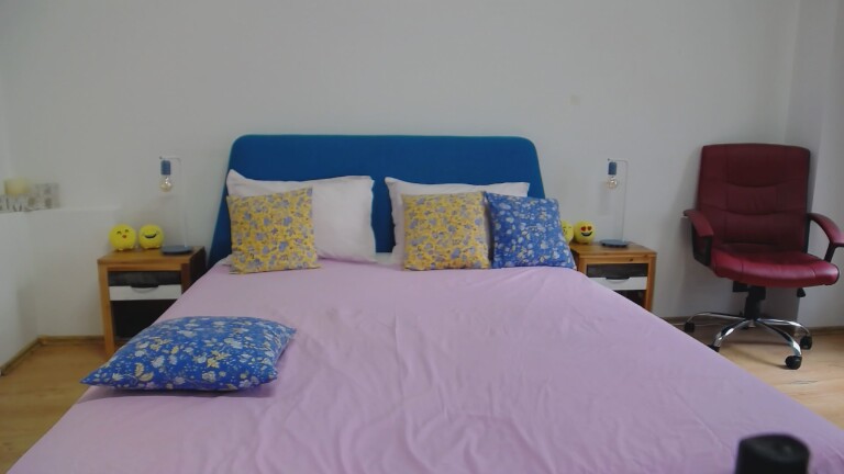 MEGAANH's Streamate show and profile