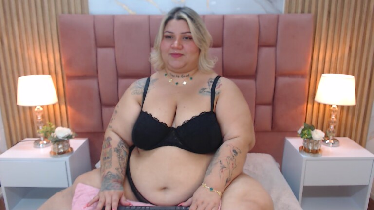 Evaverse's Streamate show and profile