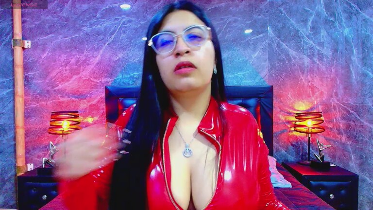 Kamile_Nilsen's Streamate show and profile