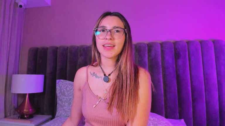 AuraRosse's Streamate show and profile